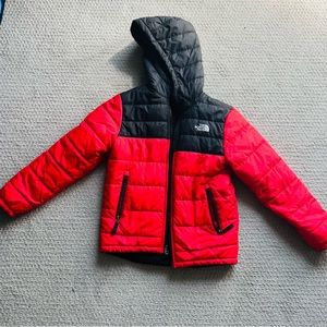 Boys reversible north face jacket. Size 10/12